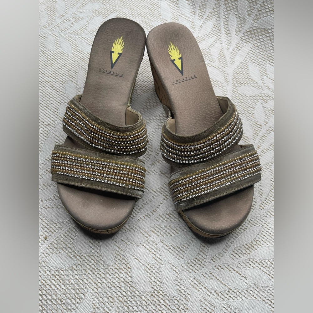 Volatile Brown and Gold Wedge Sandals 7